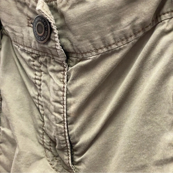 Ann Taylor cargo capris - Picture 4 of 10